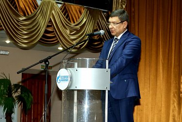 Депутаты поздравляют защитников Отечества