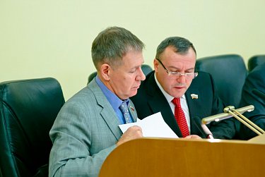 В парламенте региона прошло очередное заседание