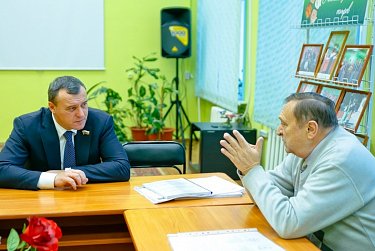 Олег Димов провел личный прием граждан