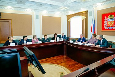 Парламент региона внесет предложения о выплатах неработающим пенсионерам