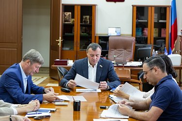 На совещании с руководителями фракций