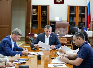 На совещании с руководителями фракций