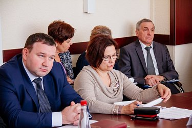 На повестке дня - законы экономической сферы