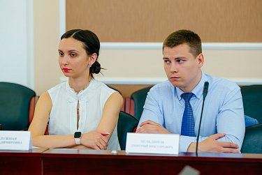 Геннадий Аверьянов: «Необходимо обеспечить транспортную доступность для учащихся во всех муниципалитетах области»