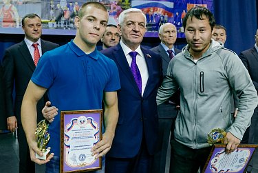 Пусть победит сильнейший!