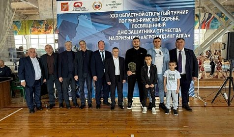 Турнир собрал борцов со всего Оренбуржья