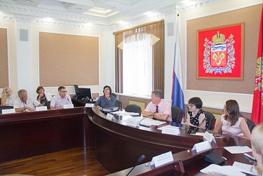 Депутатские слушания в защиту дольщиков