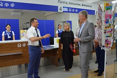 В Оренбурге открылось первое отделение почтовой связи нового формата