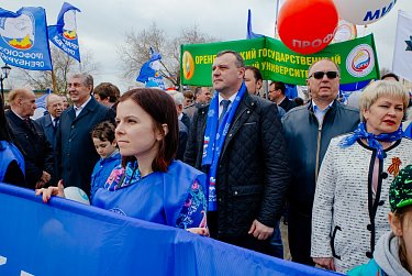 Депутаты-единороссы приветствовали жителей области