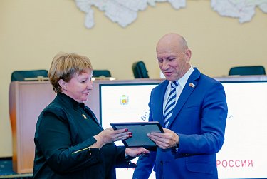 Награды – авторам молодежных проектов 