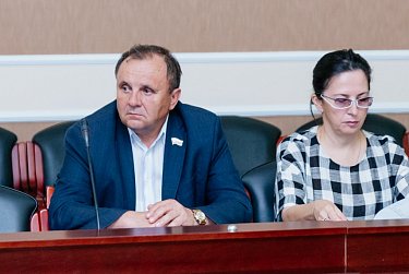 Профильные комитеты: подготовка к очередному заседанию