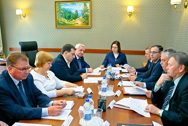 Продолжается работа над законопроектами, регулирующими региональное бюджетное и налоговое законодательство 