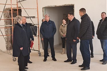 В бузулукской школе № 8 ремонт идет с опережением графика