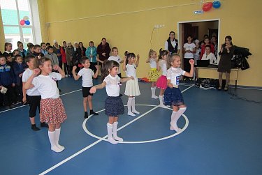 Геннадий Аверьянов: «Обновленный спортзал сельской школы соответствует современным требованиям»