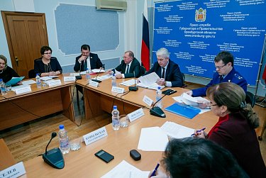 На страже прав и интересов несовершеннолетних