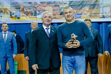 Оренбуржье собрало сильнейших борцов