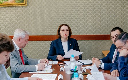 На заседании комитета по бюджетной, налоговой и финансовой политике