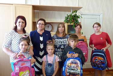 Депутат представляет интересы граждан