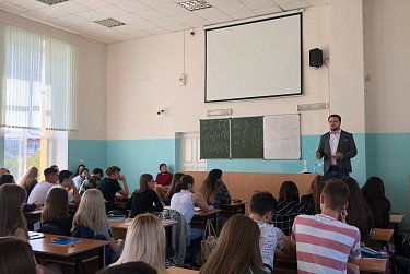 Студентам-первокурсникам – о Молодежном парламенте