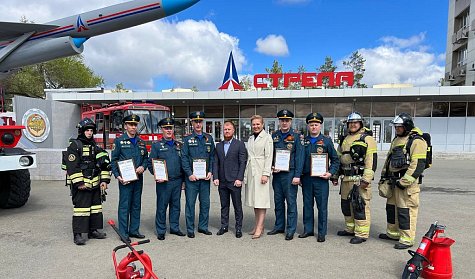 Екатерина Калегина поздравила огнеборцев