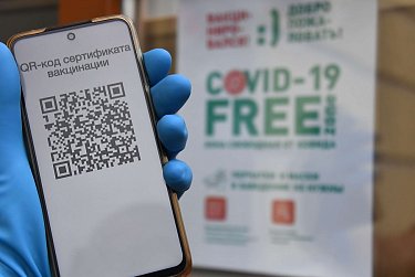 Локдаун, обязательная вакцинация или QR-коды – выбираем из трех зол