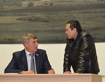 На встрече с коллективом комбината «Оренбургские минералы»