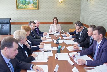 Основной вопрос – изменения в областной бюджет