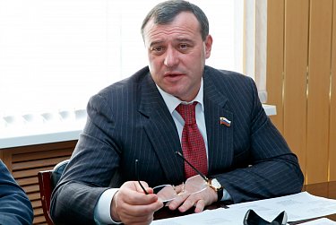 Депутаты провели День информации в Красногвардейском районе