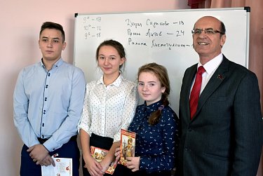 Сергей Романенко провел экологический урок