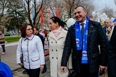Депутаты-единороссы приветствовали жителей области