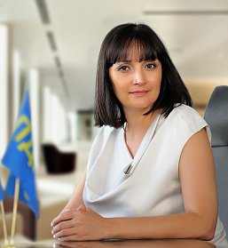 Оксана Набатчикова: «Депутаты должны иметь право давать оценку деятельности губернатора»