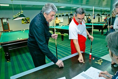 Из кабинетов – на спортивную арену