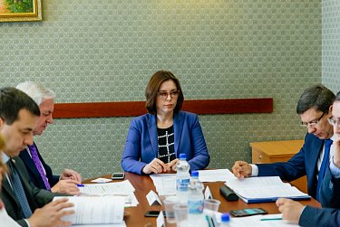 Корректируется областной бюджет