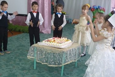 Подарки от депутатов