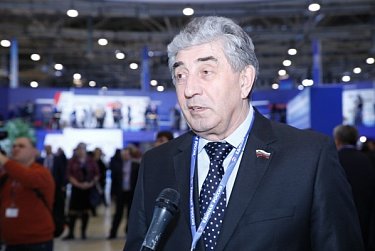 Парламентарии Оренбуржья работают в Москве