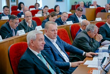 На заседании Законодательного Собрания