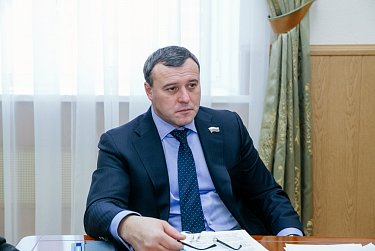 Депутаты обсудили проекты областных законов