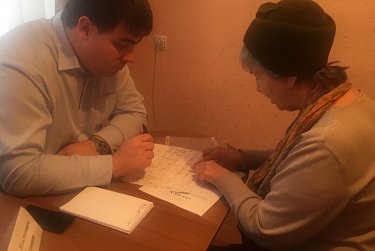 Депутаты провели приемы граждан