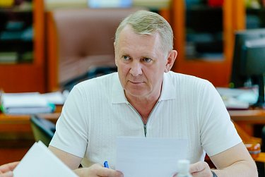 Вносятся изменения в закон о стаже государственной гражданской службы