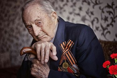 Ветерана поздравили с юбилеем
