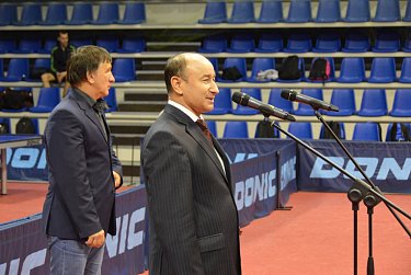 На чемпионате области по настольному теннису