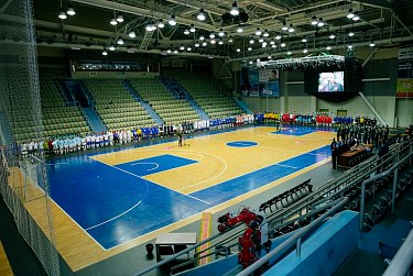 На спортивной площадке - представители ВКС