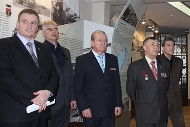 Десантный шлем Героя России Александра Прохоренко будет храниться в музее