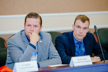 Сергей Грачев встретился с молодыми парламентариями