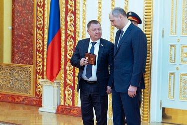 За значительный вклад в содействие СВО