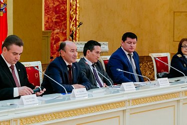 Поздравления и награды юристам Оренбуржья