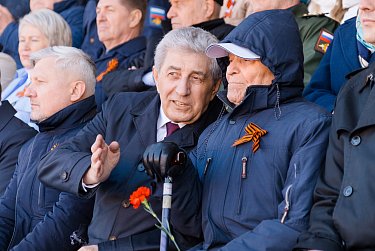 Оренбург встретил 79-ю годовщину Великой Победы