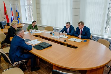 Депутаты провели День информации в Грачевском районе