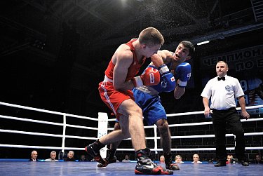 Золото Чемпионата России - у оренбургского боксера!