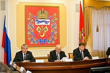 В центре внимания – проблемы многодетных семей